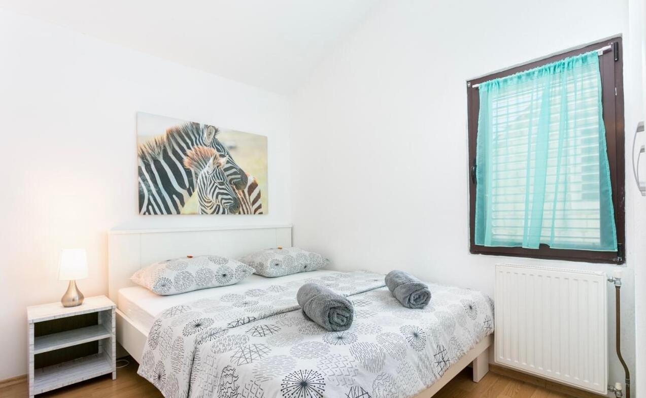 Apartman Bella Traù Esterno foto